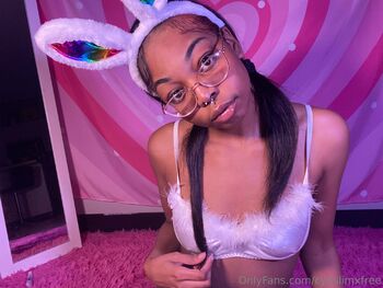 cyncreamxfree nude photo #28