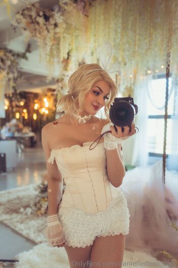 danielledenicolatv nude photo #10