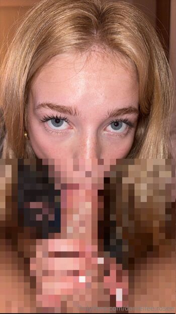 danielleros / daniellee.rosee nude photo #22