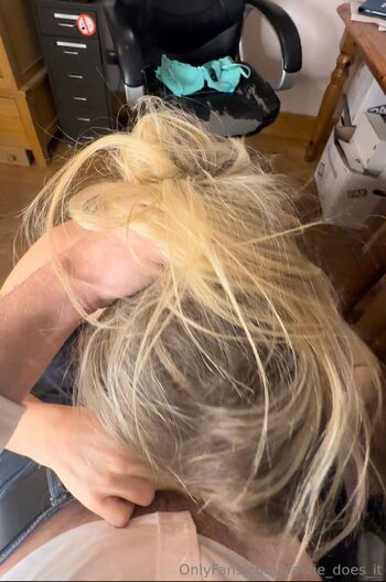 darcie_does_it nude photo #7