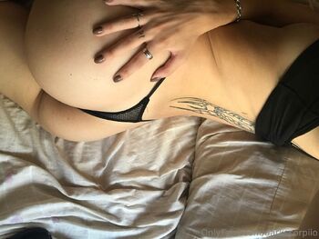 Dark women / darkscorpiio nude photo #15