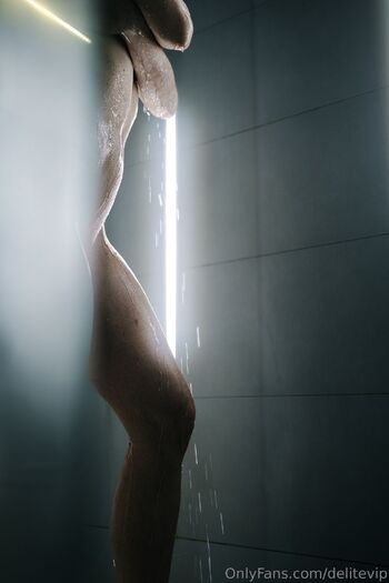 delitevip nude photo #18