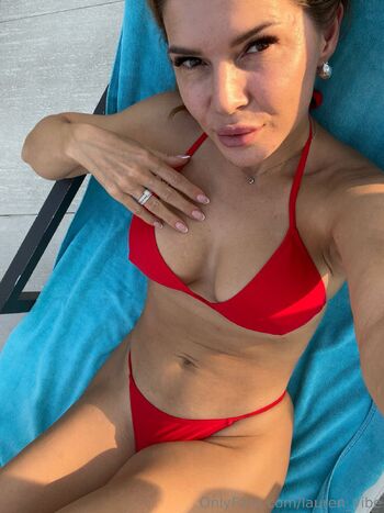 dr_louren nude photo #14