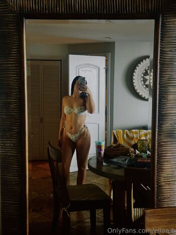 ellaa.b nude photo #1