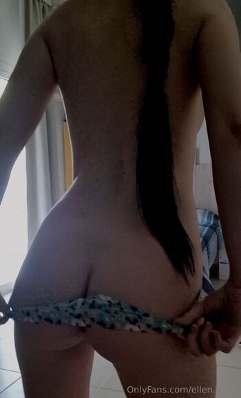 ellen.2000 nude photo #19