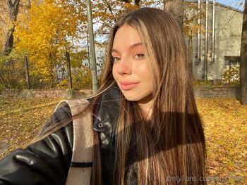 em_mad nude photo #10