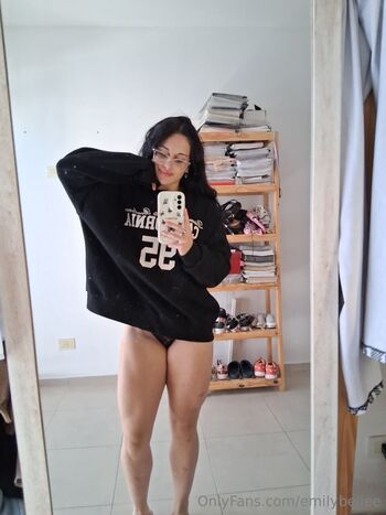 emilybellee nude photo #5