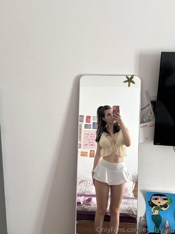emilyy.vip nude photo #16