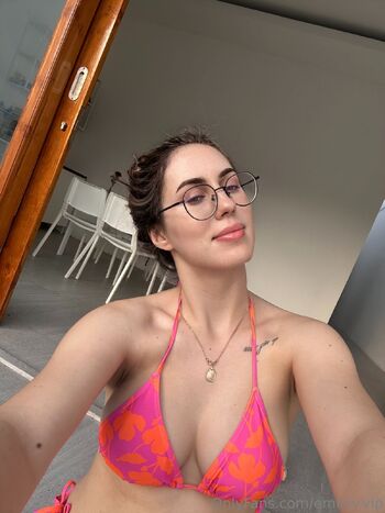 emilyy.vip nude photo #22