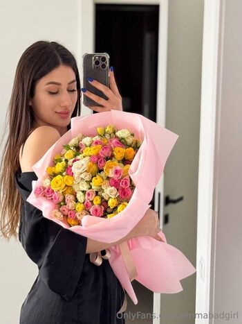 emmabadgirl nude photo #11