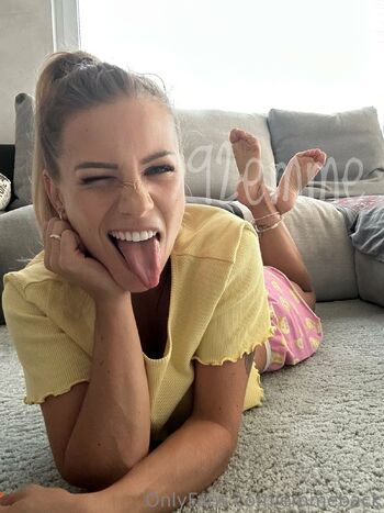LaEmm / emmeback nude photo #13