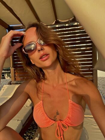 emmmas nude photo #31