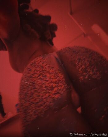 Saaig / envysaaige nude photo #20