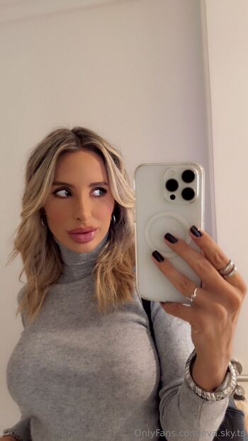 EvaSky Your TS-gir / eva.sky.ts nude photo #40