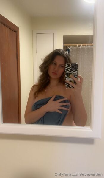 evewarden nude photo #8