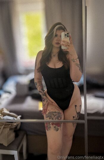 FeneliaQtx nude photo #34