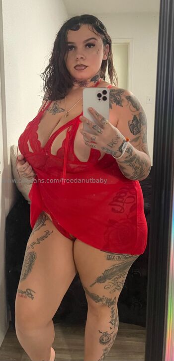 UR FAVORITE HOOCHIE / freedanutbaby nude photo #3
