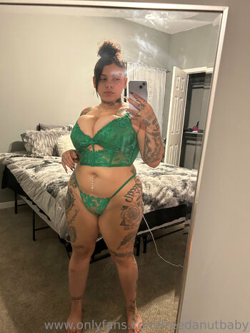 UR FAVORITE HOOCHIE / freedanutbaby nude photo #27