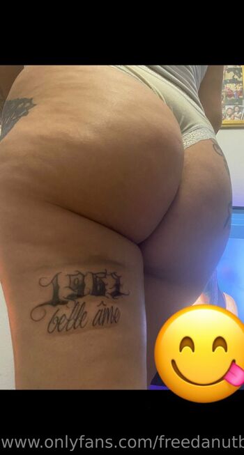 UR FAVORITE HOOCHIE / freedanutbaby nude photo #36
