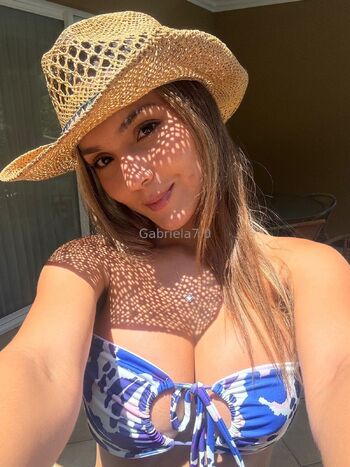 Gabi / gabriela7.0 nude photo #8