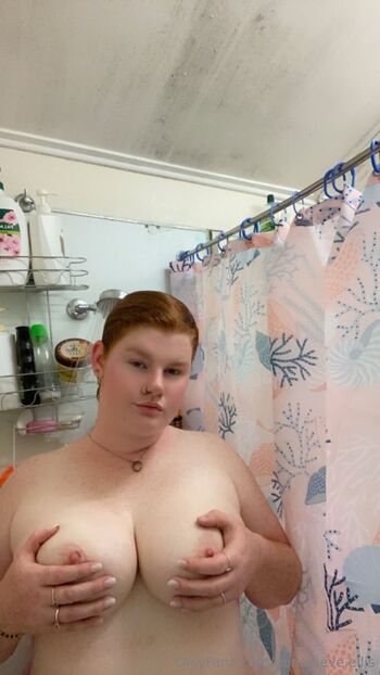 Eve Elizabet / genevieve.ellis nude photo #29