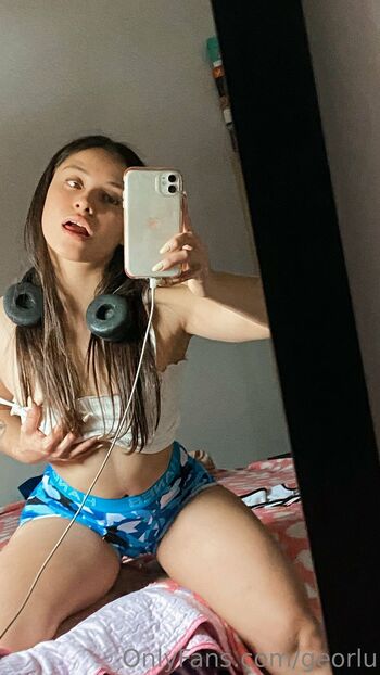Georlu nude photo #32