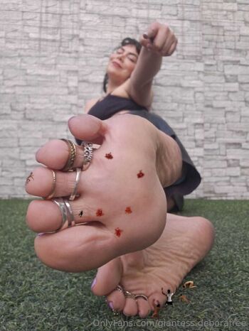 Giantess Vore Debora Fre / giantess.deborafree nude photo #17