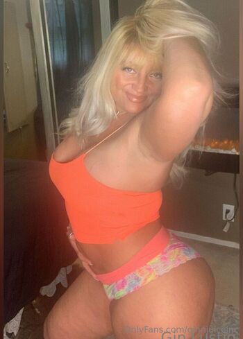 Gin N Juice Censore / ginnjuiceinc nude photo #9