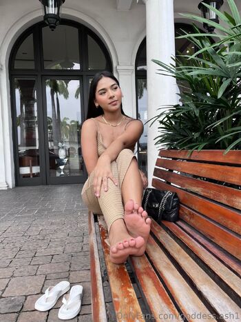 Ashle / goddess.ash1 nude photo #9