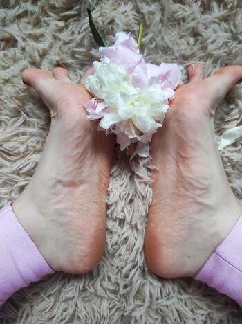 goddessblondiefeet nude photo #5