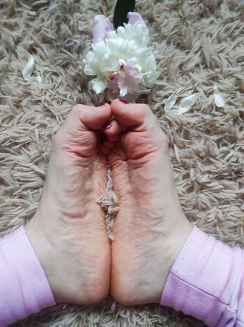 goddessblondiefeet nude photo #7