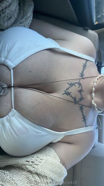 raven / gothkris420 nude photo #3