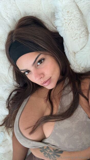 x airplane girl / graciebon2 nude photo #10