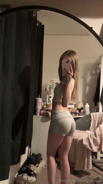 gracieee nude photo #6