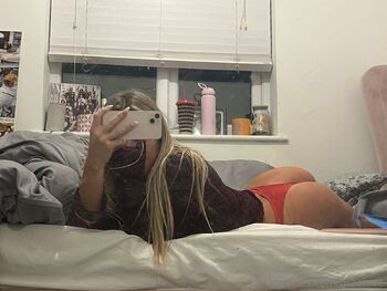 gracieee nude photo #9