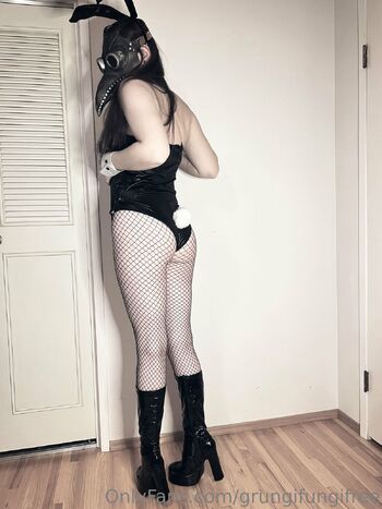 Jeanie Beanie Fre / grungifungifree nude photo #10