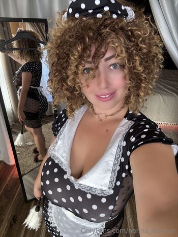 Hanna Zimmer nude photo #8