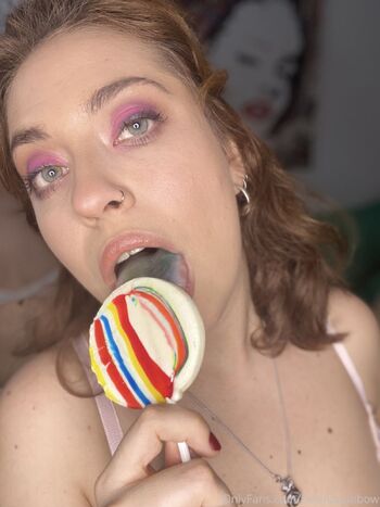 helenarainbow nude photo #3