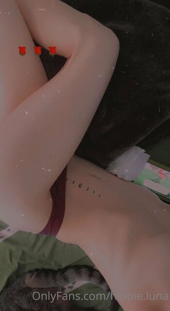 LadyRa / hippie.luna nude photo #27