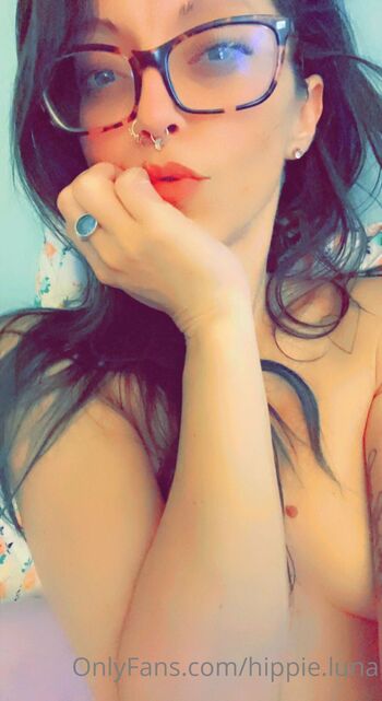 LadyRa / hippie.luna nude photo #40