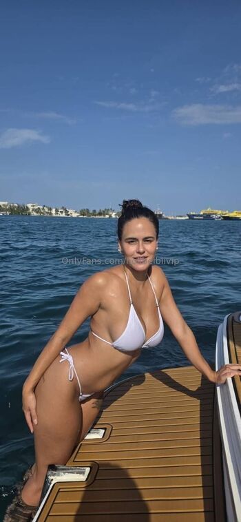holibeibiivip nude photo #13