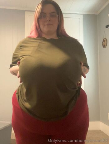 honeybiscuit20 nude photo #5