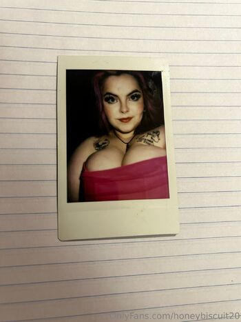 honeybiscuit20 nude photo #17