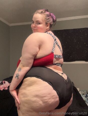 honeybiscuit20 nude photo #18
