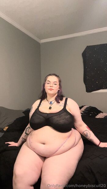 honeybiscuit20 nude photo #21