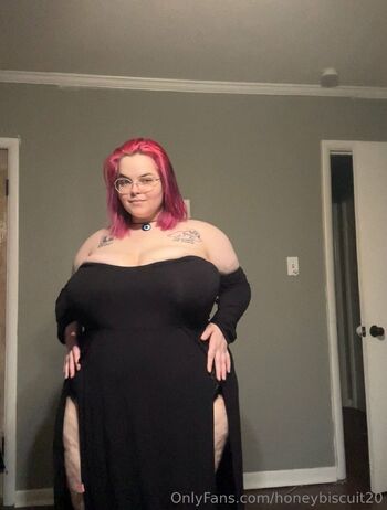 honeybiscuit20 nude photo #23