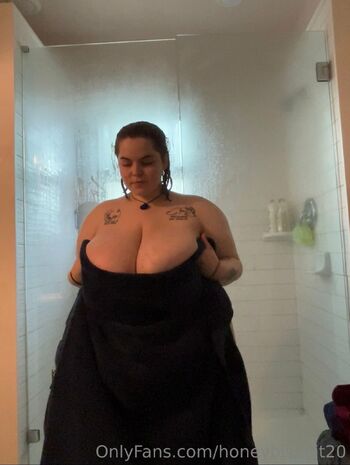 honeybiscuit20 nude photo #26
