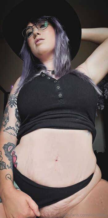icerocker nude photo #12