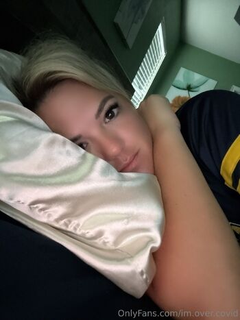 im.over.covid nude photo #10