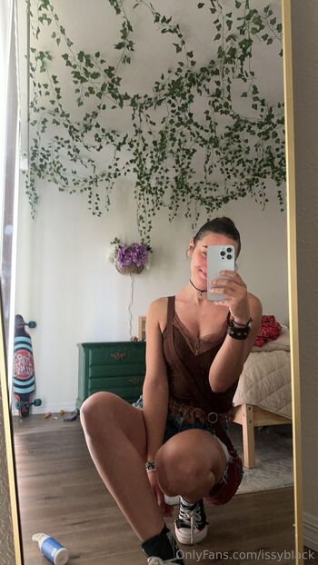 Kat Isabella / issyblack nude photo #14